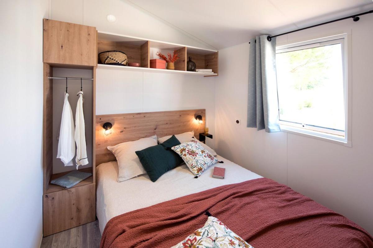 Camping Le Rey Louvie Juzon Eksteriør billede