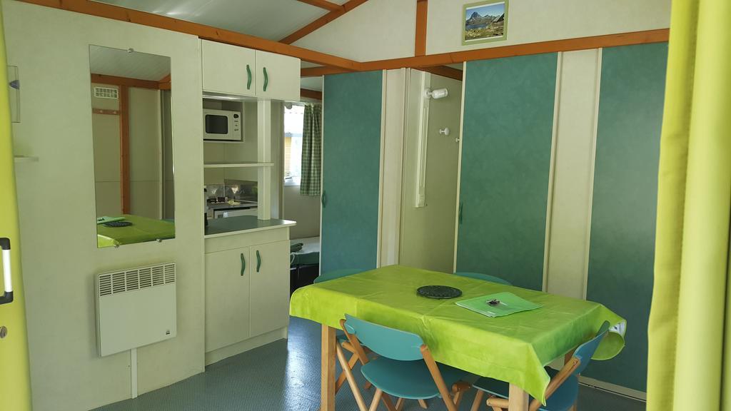 Camping Le Rey Louvie Juzon Eksteriør billede