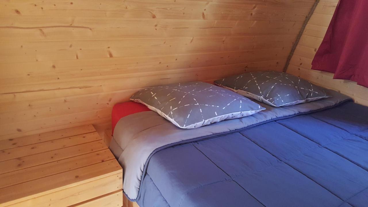 Camping Le Rey Louvie Juzon Eksteriør billede